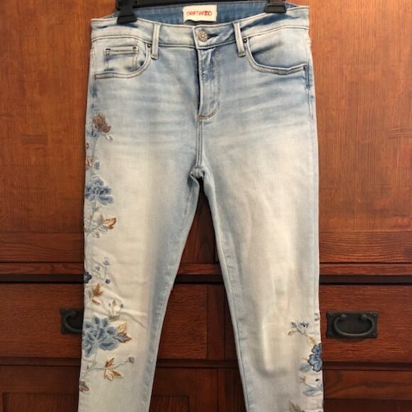 DRIFTWOOD EMBROIDERED JEANS - Picture 4 of 8